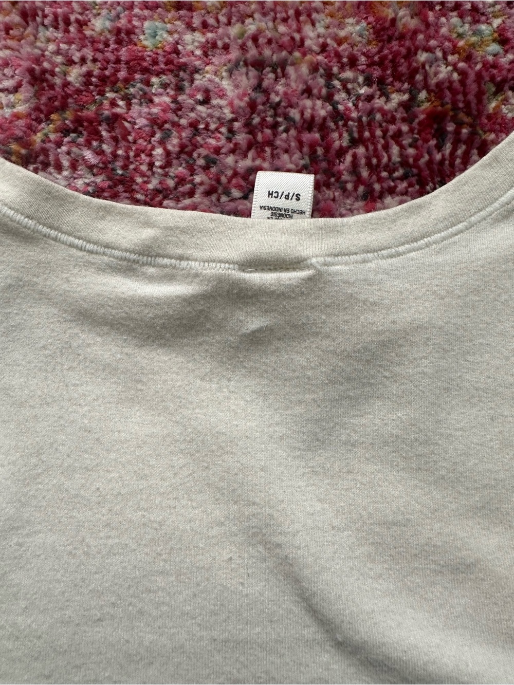 SKIMS Short Sleeve Tee in Light Gray/Cream
